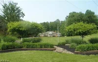717 Old Forge Rd, Kent, OH 44240 photo 2