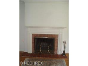 4817 Brookwood Rd, Youngstown, OH 44512 photo 2