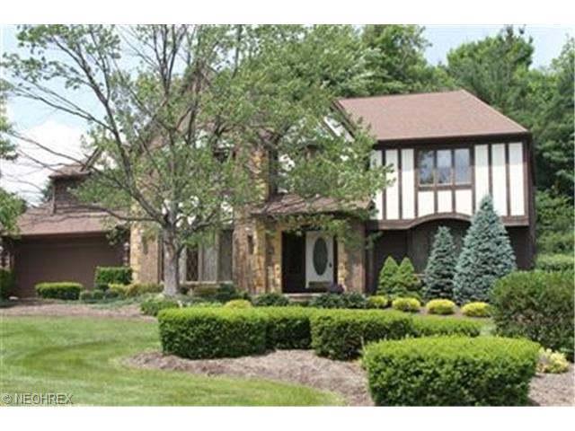 32625 Shadowbrook Dr, Solon, OH 44139 photo 1