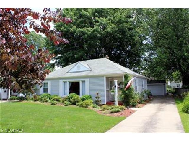 29600 Cresthaven Dr, Eastlake, OH 44095 photo 1