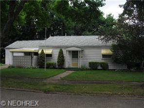 501 Bond St, Dover, OH 44622 photo 1