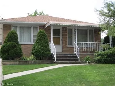 4105 Orchard Park Dr, Parma, OH 44129 photo 14