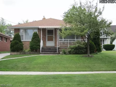 4105 Orchard Park Dr, Parma, OH 44129 photo 13