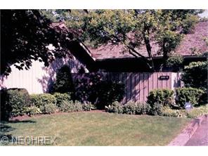 285 Laurel Cir, Aurora, OH 44202 photo 1