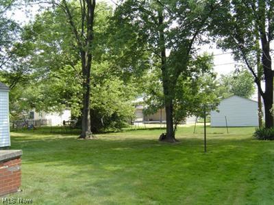 265 Hilliard Rd, Elyria, OH 44035 photo 11