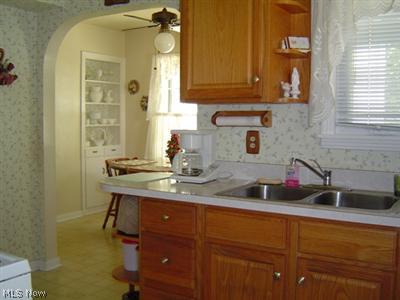 265 Hilliard Rd, Elyria, OH 44035 photo 2