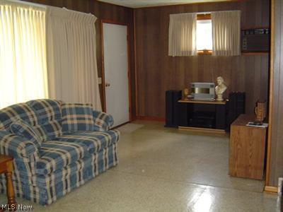 265 Hilliard Rd, Elyria, OH 44035 photo 9