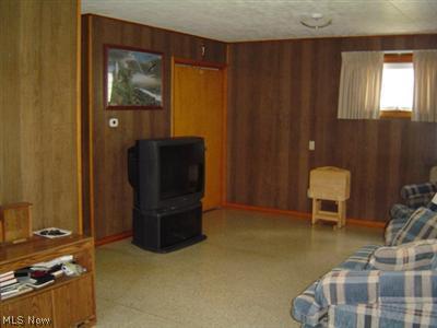 265 Hilliard Rd, Elyria, OH 44035 photo 8