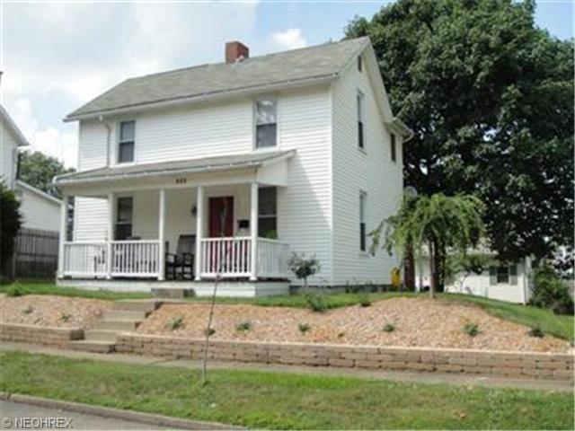 756 Pine St, Coshocton, OH 43812 photo 1