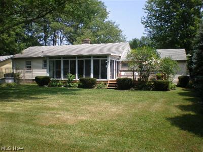 593 Barrett Rd, Berea, OH 44017 photo 5