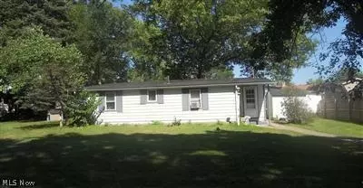300 Summit Ave, Niles, OH 44446 photo 9