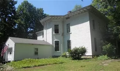 300 Summit Ave, Niles, OH 44446 photo 5