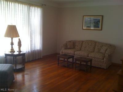 343 E 280 St, Euclid, OH 44132 photo 8