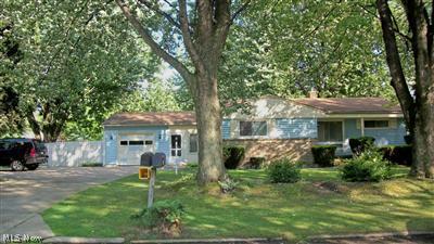 1044 Brown Dr, Ashtabula, OH 44004 photo 1