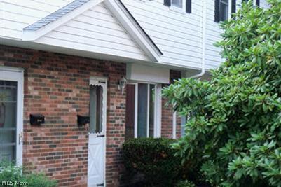 6484 State Rd #D4, Parma, OH 44134 photo 1