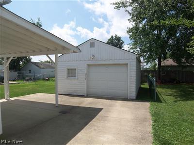 366 Pasadena Ave, Elyria, OH 44035 photo 22