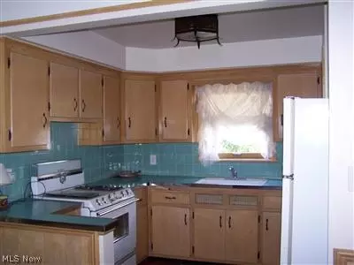 20660 Applegate Rd, Maple Heights, OH 44137 photo 8