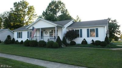 311 Stable Dr, Lagrange, OH 44050 photo 1
