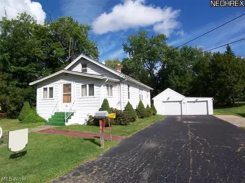 1023 Valley St, Ashtabula, OH 44004 photo 1