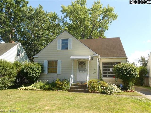 416 E 275th St, Euclid, OH 44132 photo 1