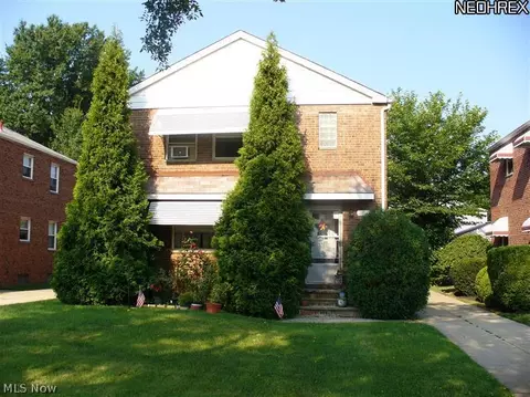 488 E 222nd St, Euclid, OH 44123 photo 1