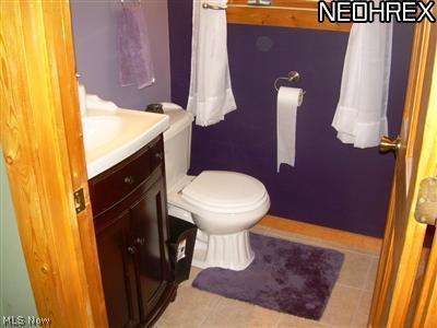 582 Geneva Ave, Struthers, OH 44471 photo 12