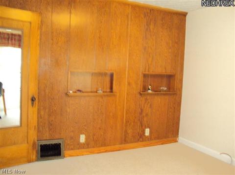 220 E 21st St, Dover, OH 44622 photo 9