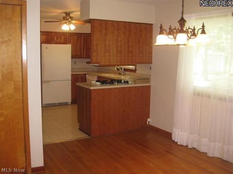 2021 Pleasantview Ave, Ashtabula, OH 44004 photo 9