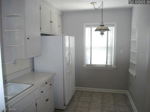45 E 208 St, Euclid, OH 44123 photo 9