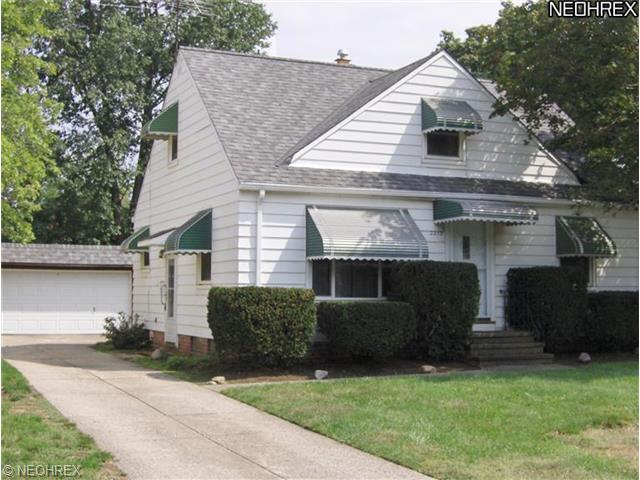2213 Buena Vista Dr, Wickliffe, OH 44092 photo 1