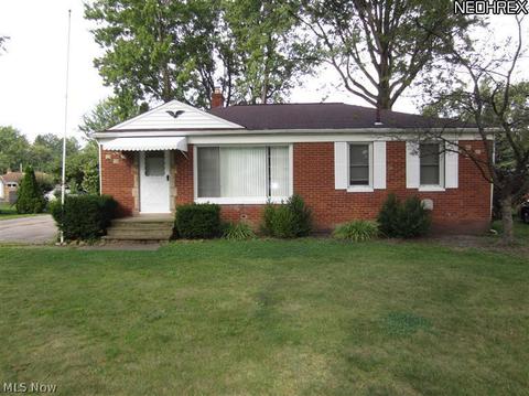 1908 Julia Ave, Avon, OH 44011 photo 1
