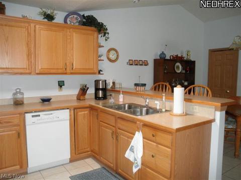 2445 Wright State Dr, Massillon, OH 44646 photo 8