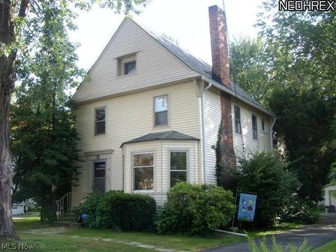 38020 Wright St, Willoughby, OH 44094 photo 1