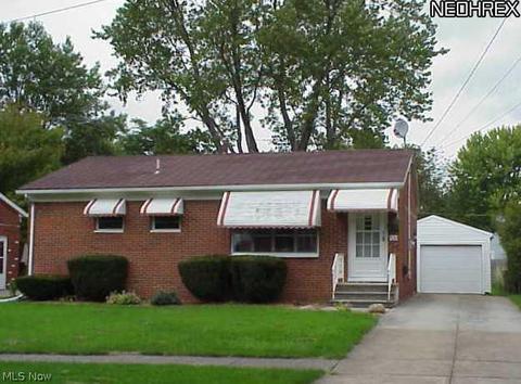 920 Livermore Ln, Elyria, OH 44035 photo 1