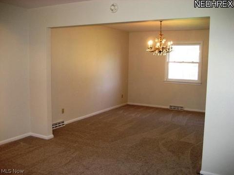 2459 Smith Rd, Akron, OH 44333 photo 3