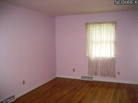 2459 Smith Rd, Akron, OH 44333 photo 8