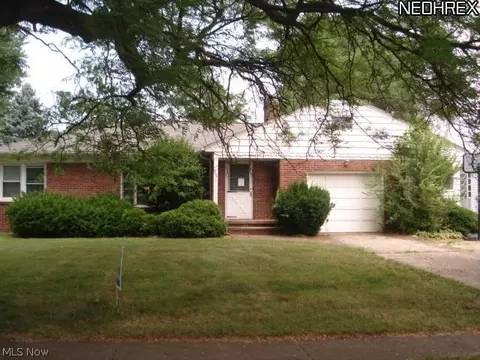 364 Ohio St, Elyria, OH 44035 photo 1