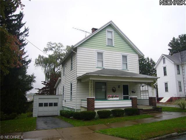 452 Sharp St, Salem, OH 44460 photo 1