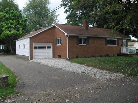 2012 Dover Ave, Dover, OH 44622 photo 1