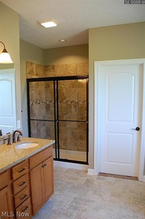 646 Hendrix Blvd, Lagrange, OH 44050 photo 6