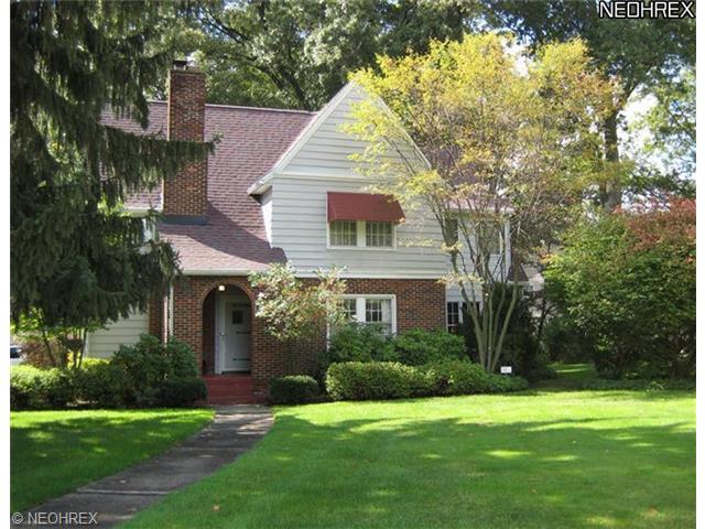 68 Ridgewood Dr, Youngstown, OH 44512 photo 1