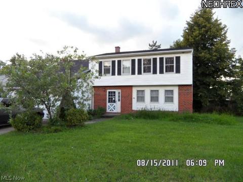 7396 Dover Ln, Parma, OH 44130 photo 1