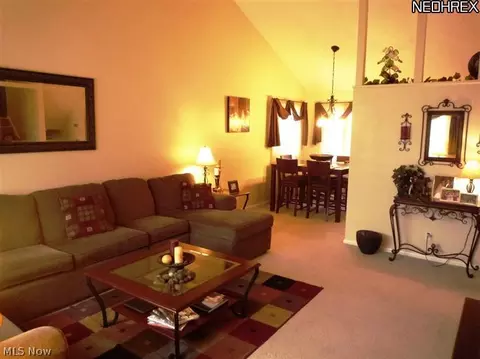 799 Charles St, Willowick, OH 44095 photo 3