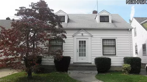374 E 250th, Euclid, OH 44132 photo 1