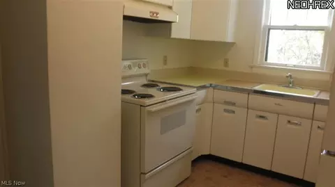 374 E 250th, Euclid, OH 44132 photo 12