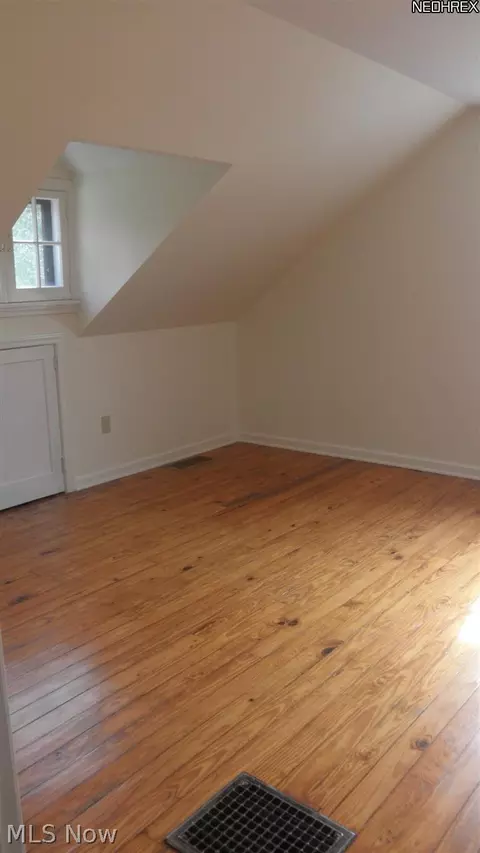 374 E 250th, Euclid, OH 44132 photo 18