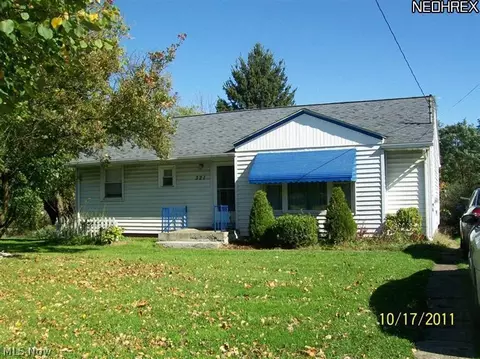 321 W River Rd N, Elyria, OH 44035 photo 1