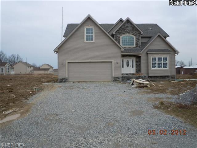 524 Berklee Dr, Youngstown, OH 44514 photo 1