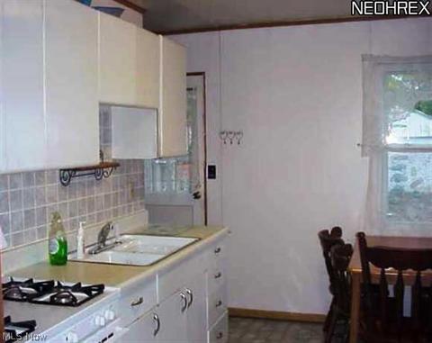 435 Metcalf Rd, Elyria, OH 44035 photo 5