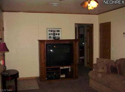 435 Metcalf Rd, Elyria, OH 44035 photo 4